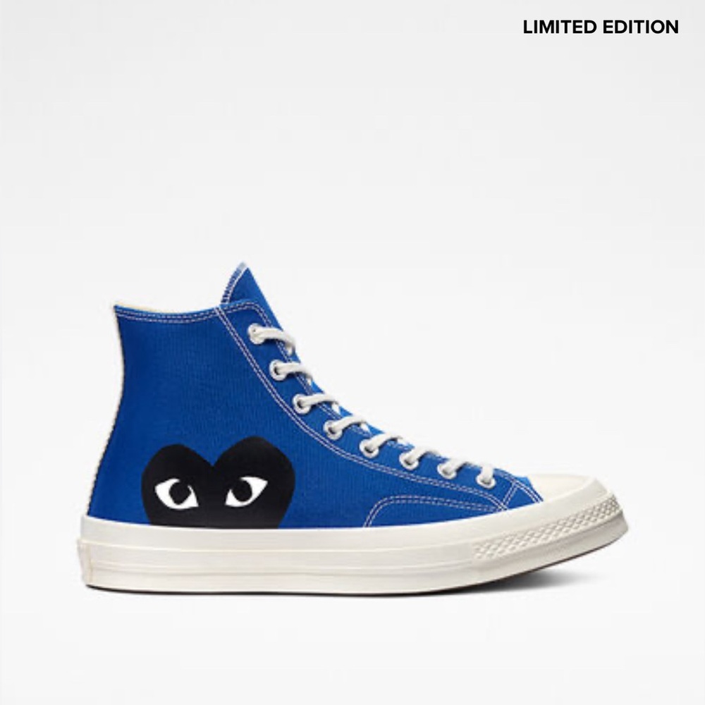 Limited Edition COMME DES GARCONS PLAY
Converse Chuck Taylor High - Blue